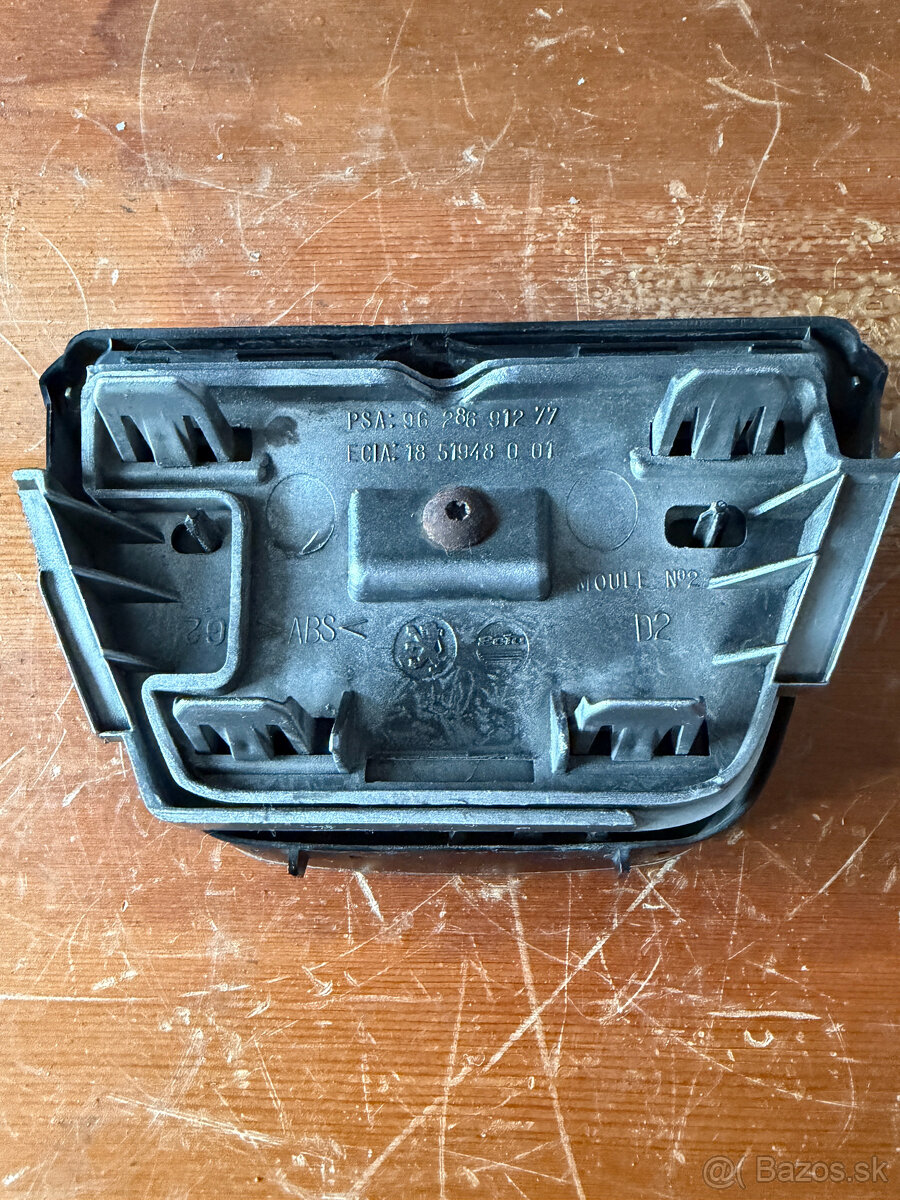 Predám originálne znaky/emblémy PEUGEOT 106/206/405 - 7