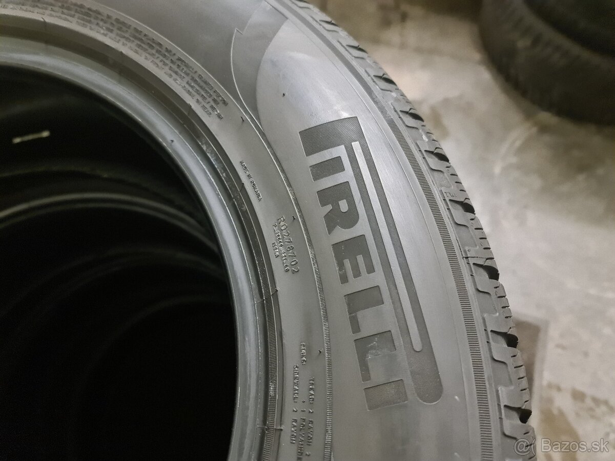 ZIMNE PNEUMATIKY PIRELLI 235/65 R17 - 7