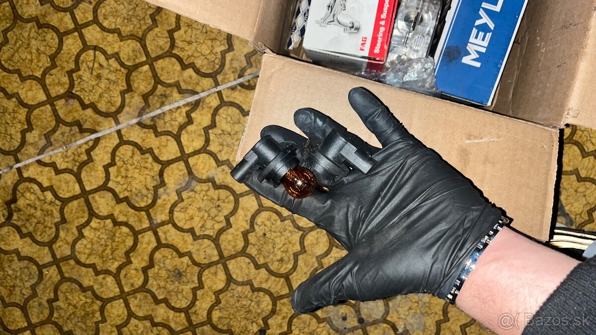 Rozpredam e46 diely - 7