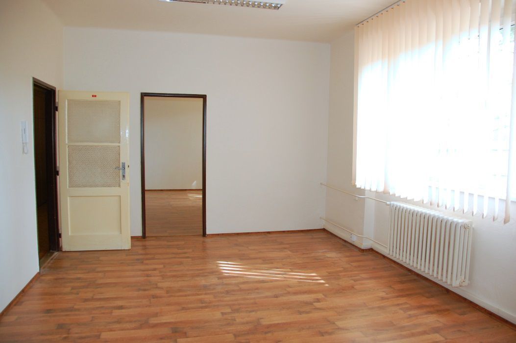 Kancelárske priestory v budove na Sihoti ,Trenčín - 7