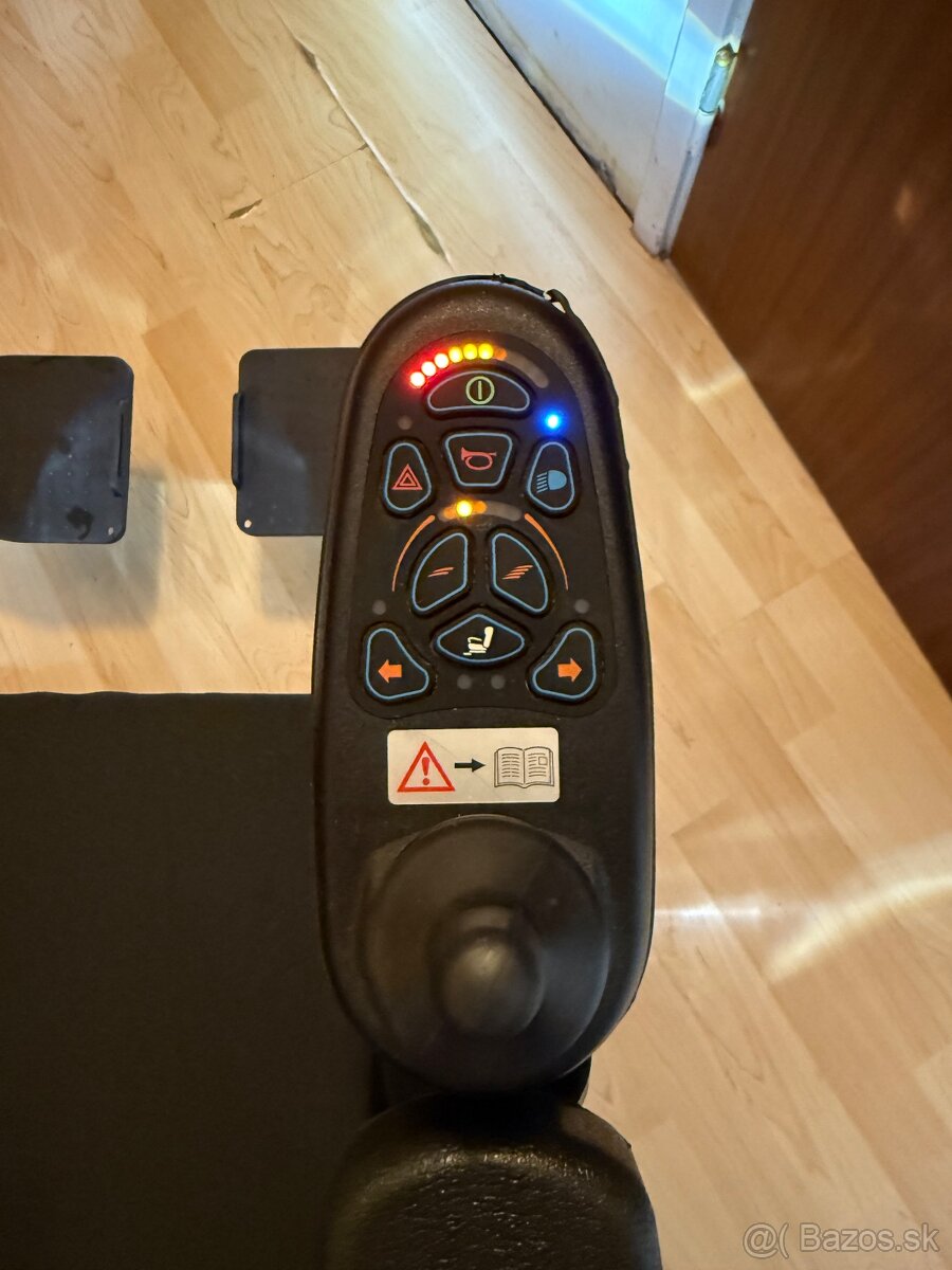 Elektrick invalidný y vozík Meyra - 7