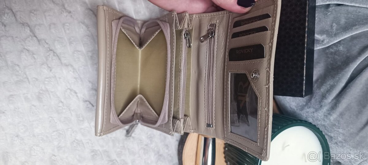 Dámska kožená peňaženka - 7
