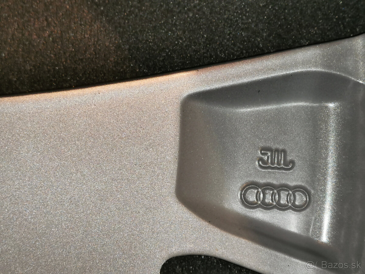 NOVÁ SADA - Audi Q4 e-tron - originál 20" alu disky - 7