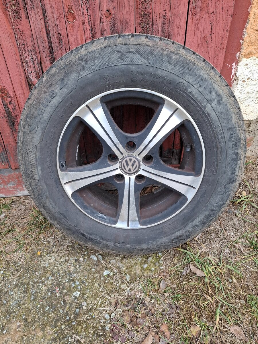 Predám VW Golf - nepojazdný - 7