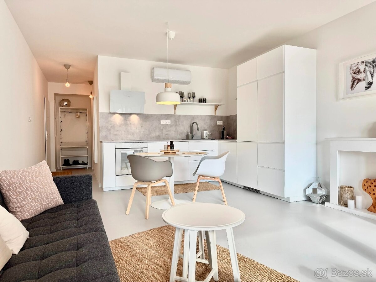 Moderný 2-izbový byt v prestížnom projekte Byty Kopčianka, M - 7