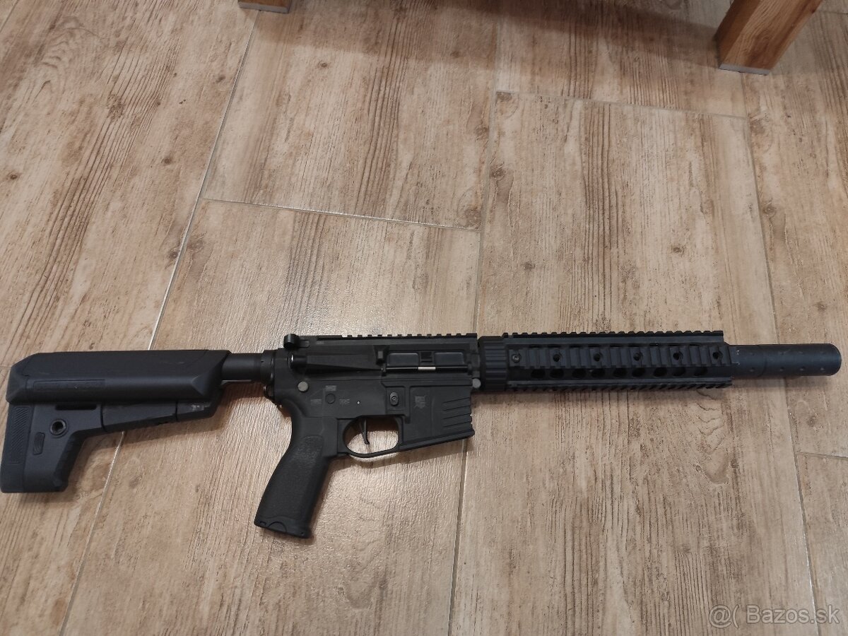 Predám Airsoft M4 od Delta Armory - 7
