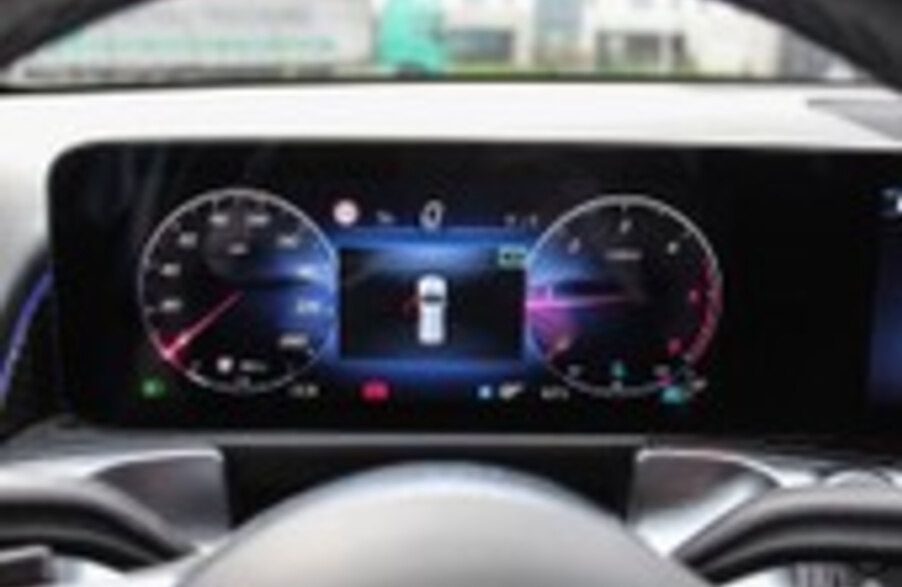 Mercedes-Benz GLB 200d A/T - 7