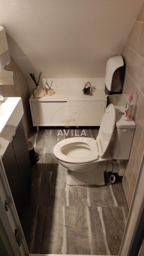 NA PREDAJ: administratívno-obchodný priestor s potenciálom n - 7