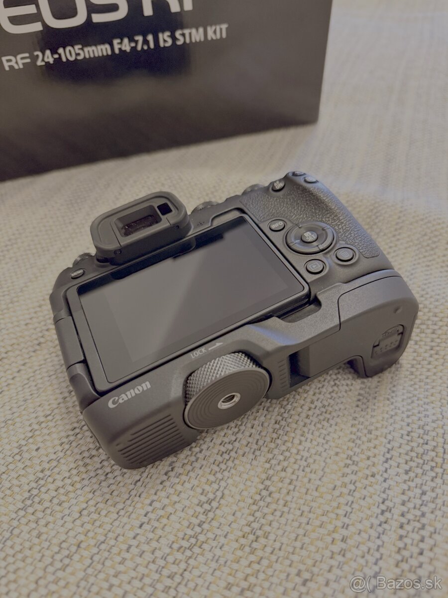 Canon EOS RP + Canon Grip EG-E1 - 7