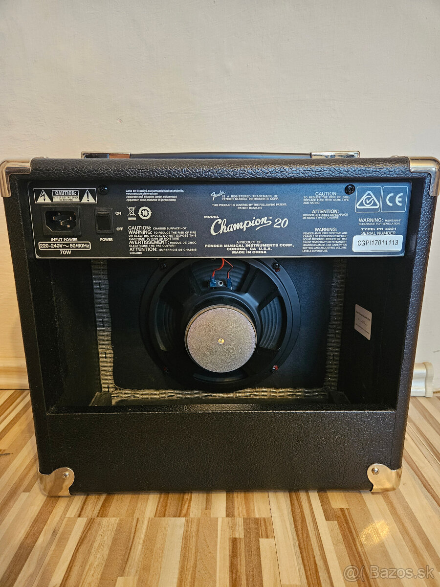 Fender Squier Affinity + Fender Champion 20 + príslušenstvo - 7