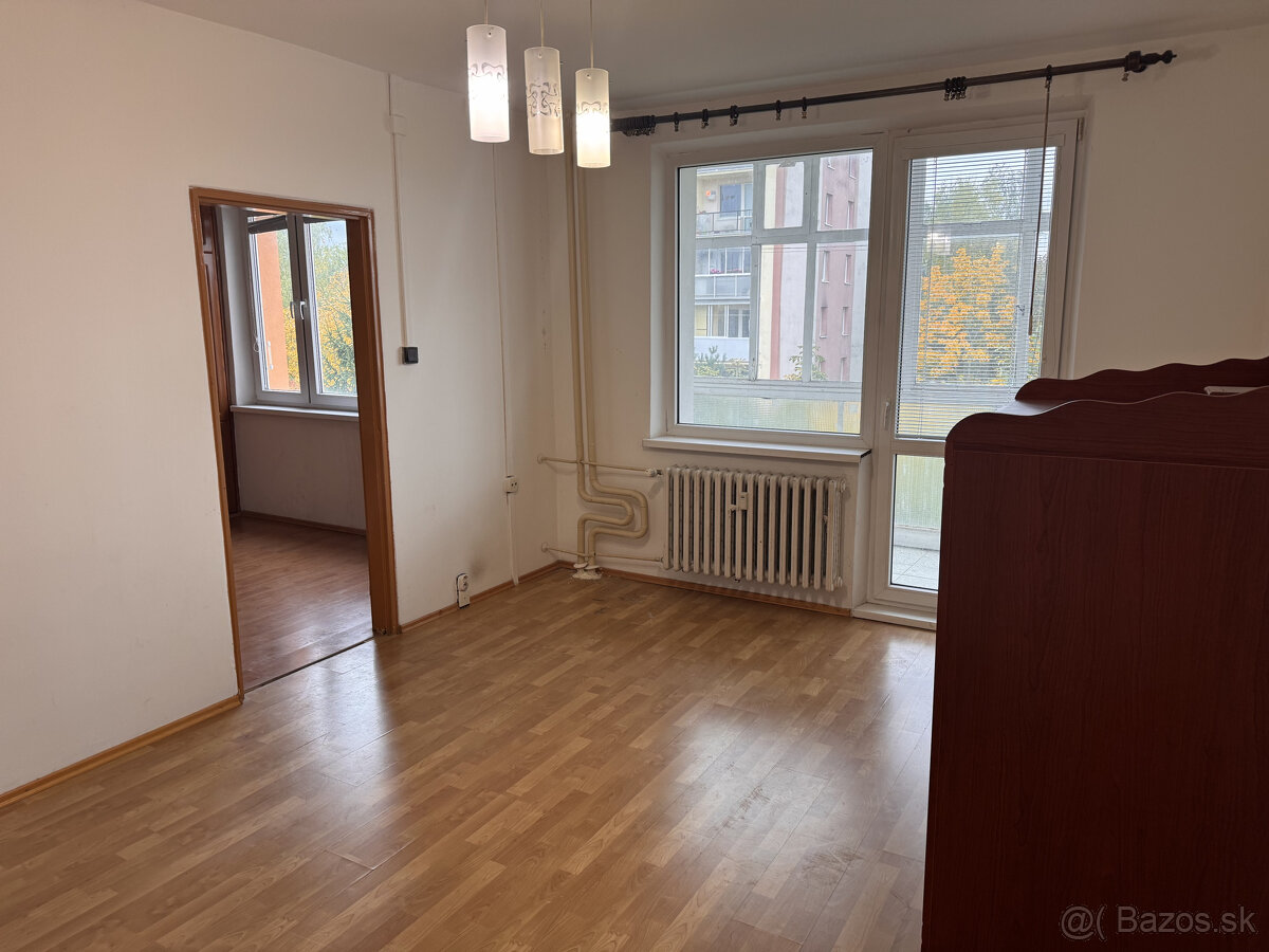 Predaj, 2-izbový byt, balkón, ul. Pavlovova, blok Urán, Star - 7