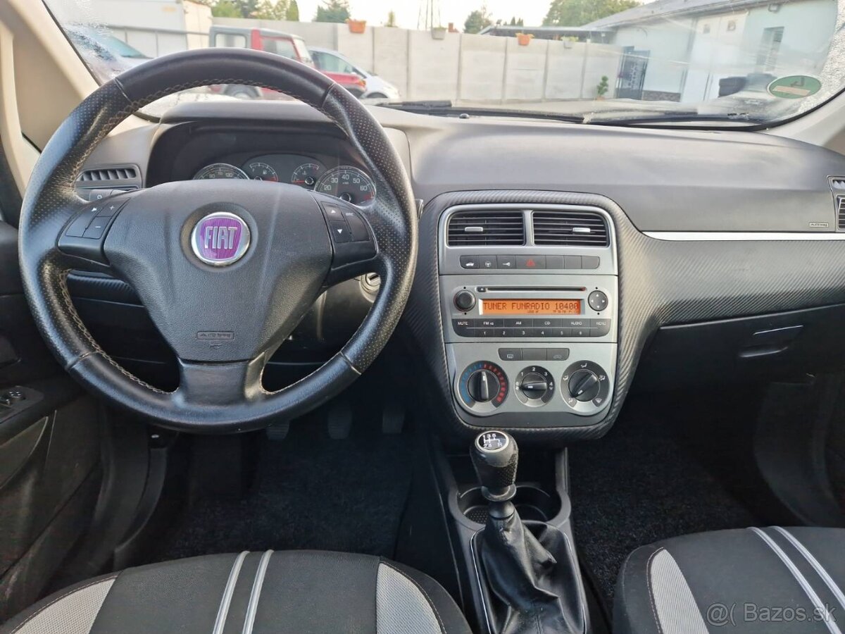 Predám Fiat Grande Punto 1.4 Benzín r.v.2009 - 7