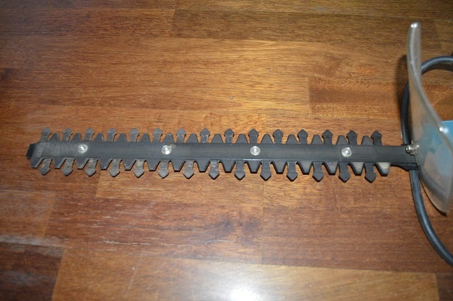 predam noznice na zivy plot MAKITA - 7