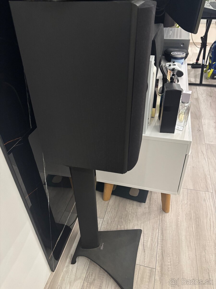 ELAC Debut 2.0 C5.2 -B&W Dm 601 - 7