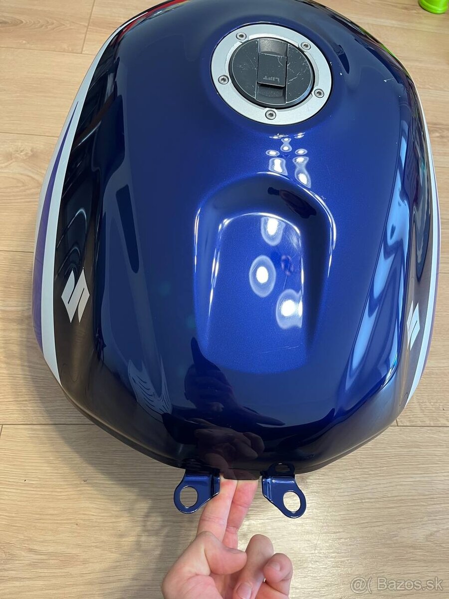 Originálna palivová nádrž - 7