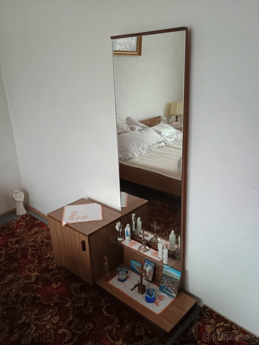 Predám retro nábytok spálna + obývačka - 7