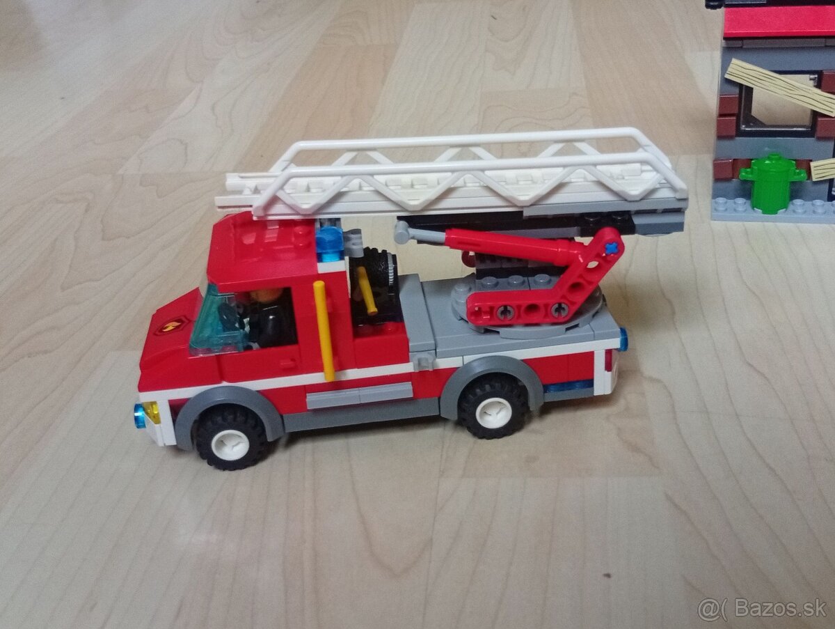 lego 60003 Hasičská pohotovost - 7