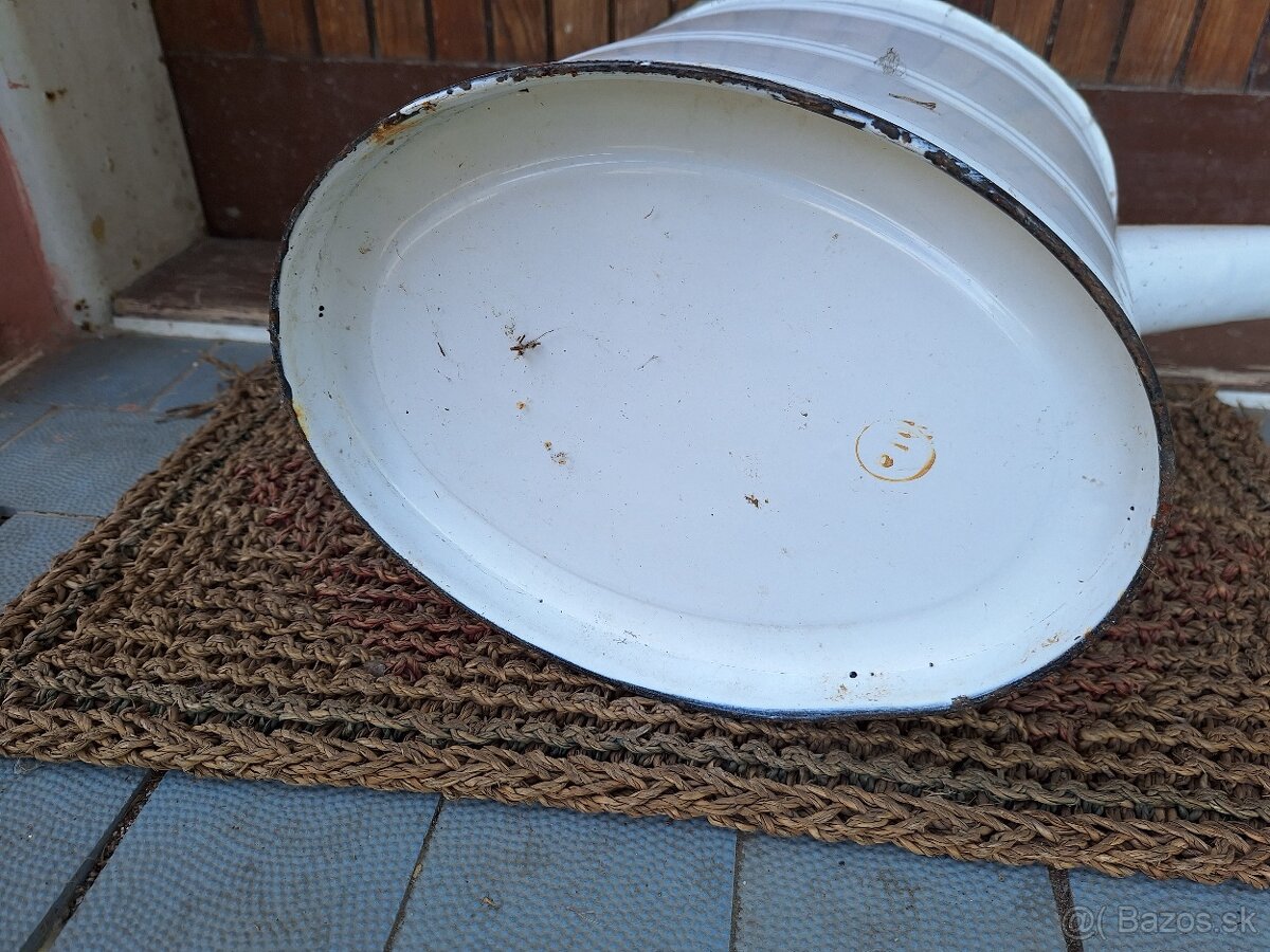 Smaltovaná krhla - 7