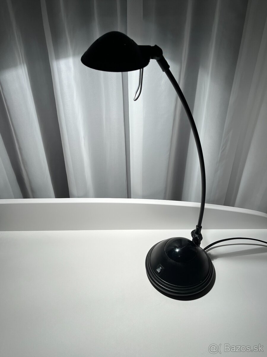 Čierna lampa na stôl - 7