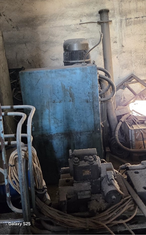 Hydraulický lis 450t PHILMUT PHBM - 7