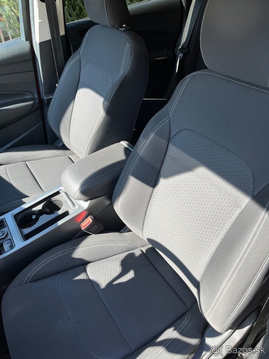 Ford Kuga 2.0 TDCi Duratorq Titanium A/T AWD 4x4 - 7