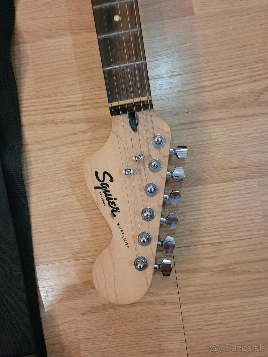 Sada Fender Squier Sonic Stratocaster Elektrická Gitara - 7