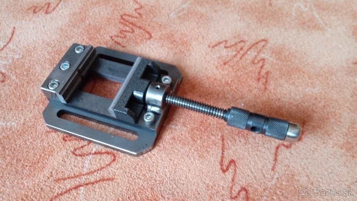 Zverak pod vrtacku - 7