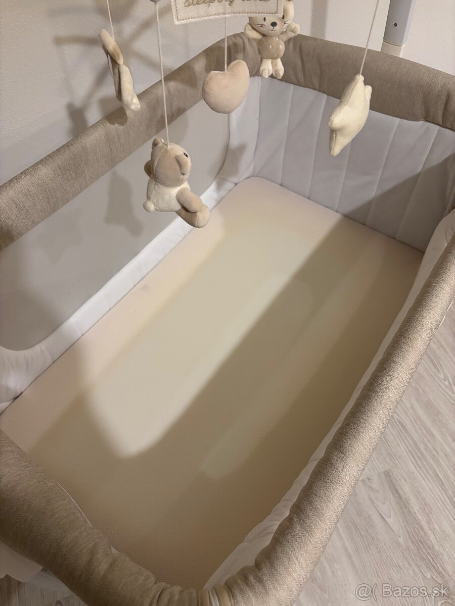 Postielka na kolieskach - 7