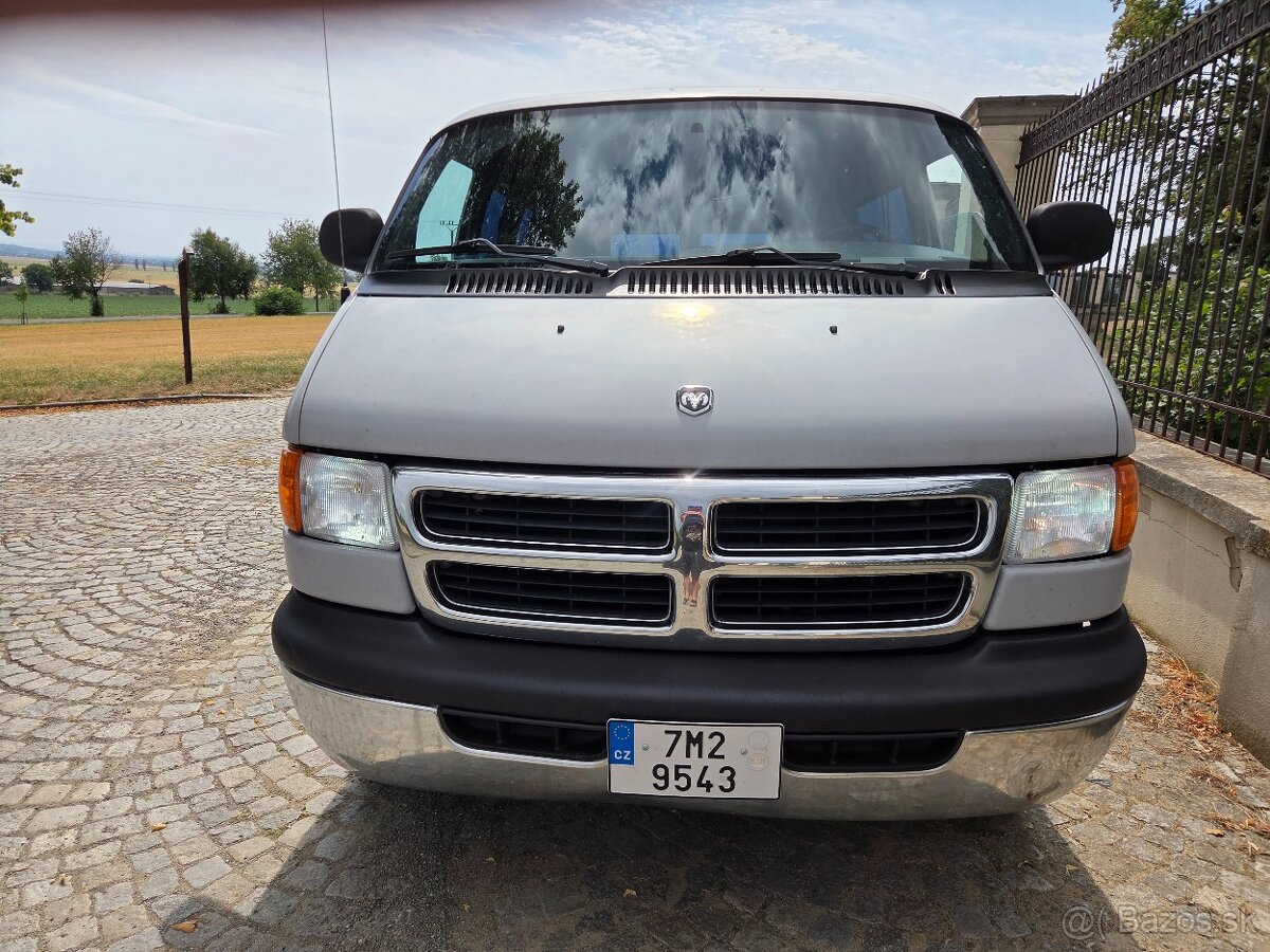 Dodge RamVan 2500 - 7