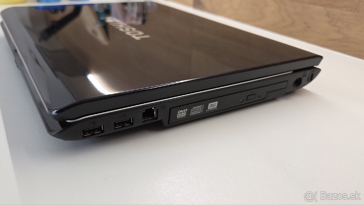 Toshiba Satellite A200 - 1M6 - 7