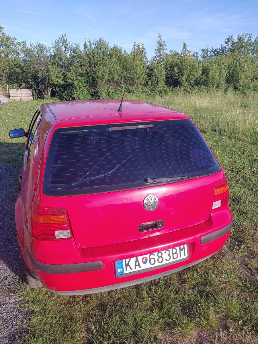 Predám VW Golf 4 Automat - 7