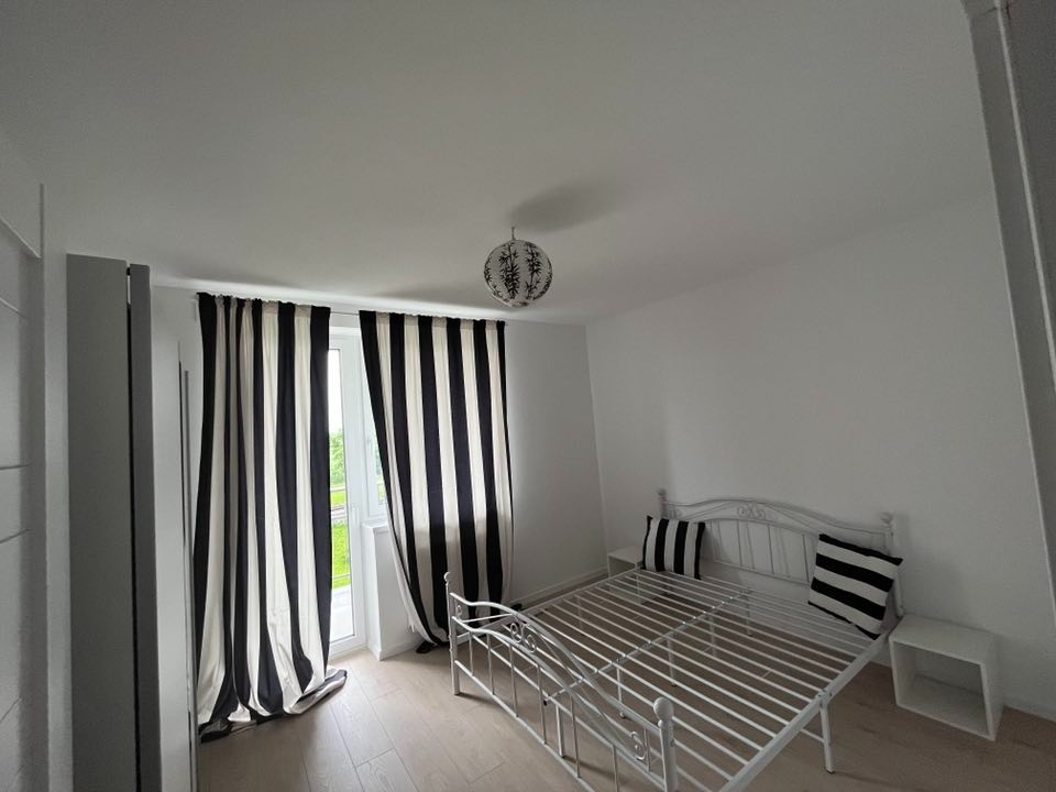 Na prenájom veľký svetlý 2i byt Trnava-Zavar + parking - 7