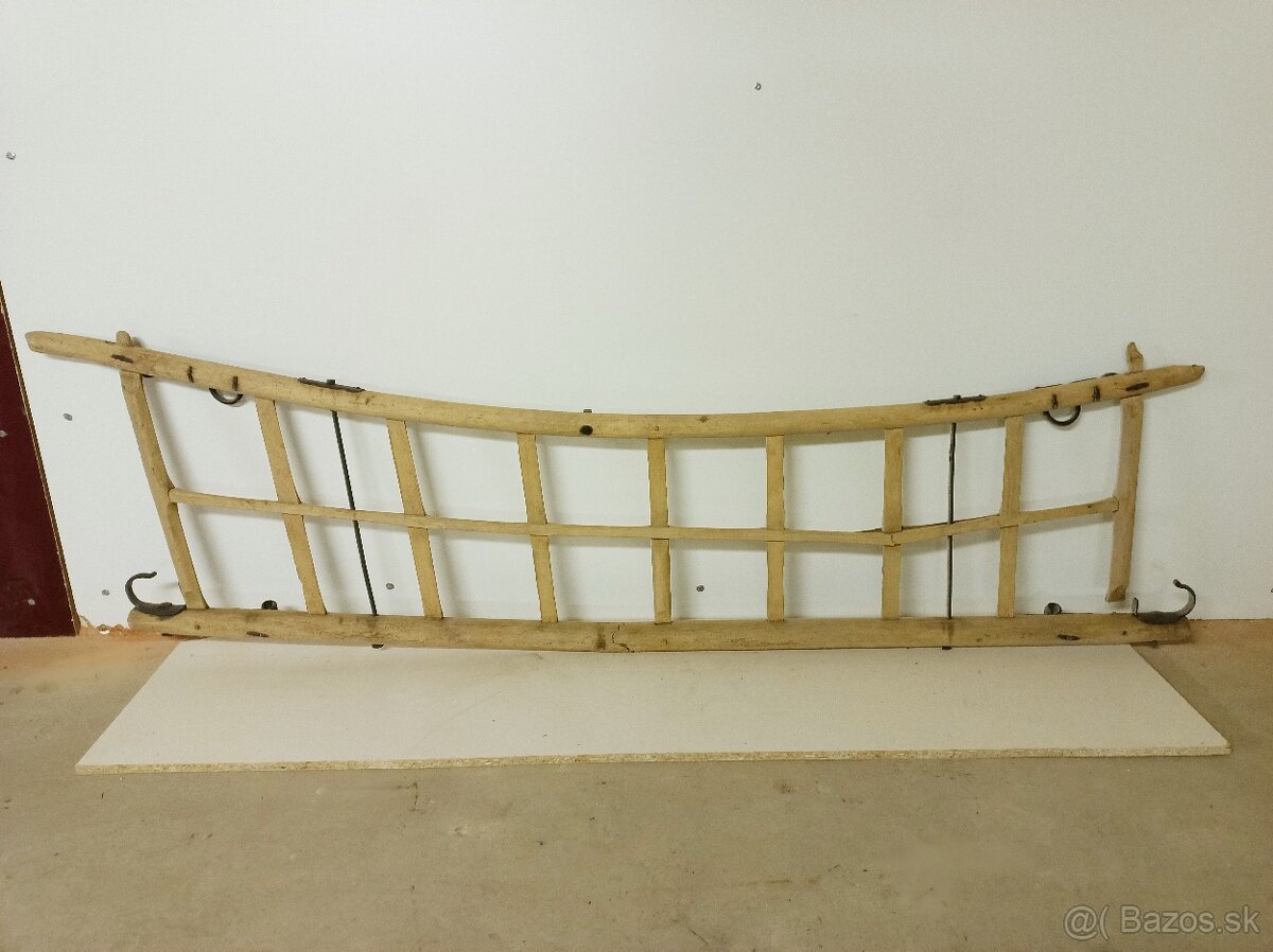 Staré konské vozy, rebriňaky, rozložené - 7