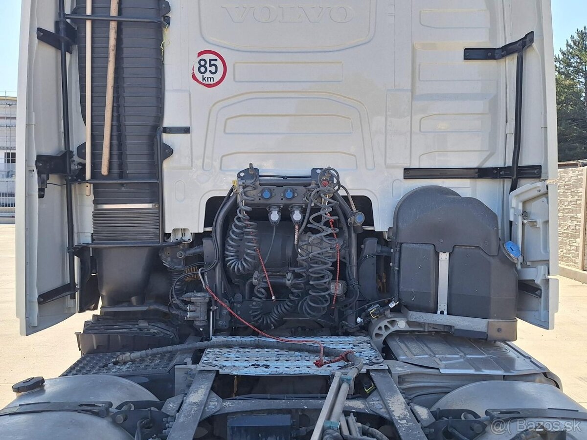 VOLVO FH 460 GLOBETROTER EURO 6 + HYDRAULIKA - 7
