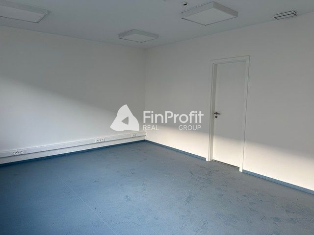 Vykurované obchodno-skladovacie a výstavné priestory na pren - 7