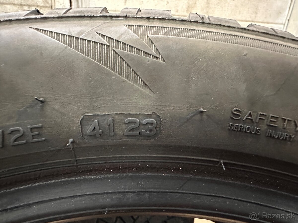 205/55R17 zimne - 7