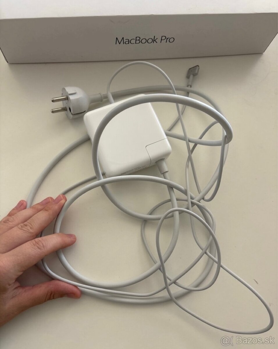 MacBook Pro (Retina, 13-palcový, 2015) - 7