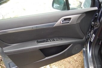 407 sedan 2L HDI 100kw man 6r. - 7
