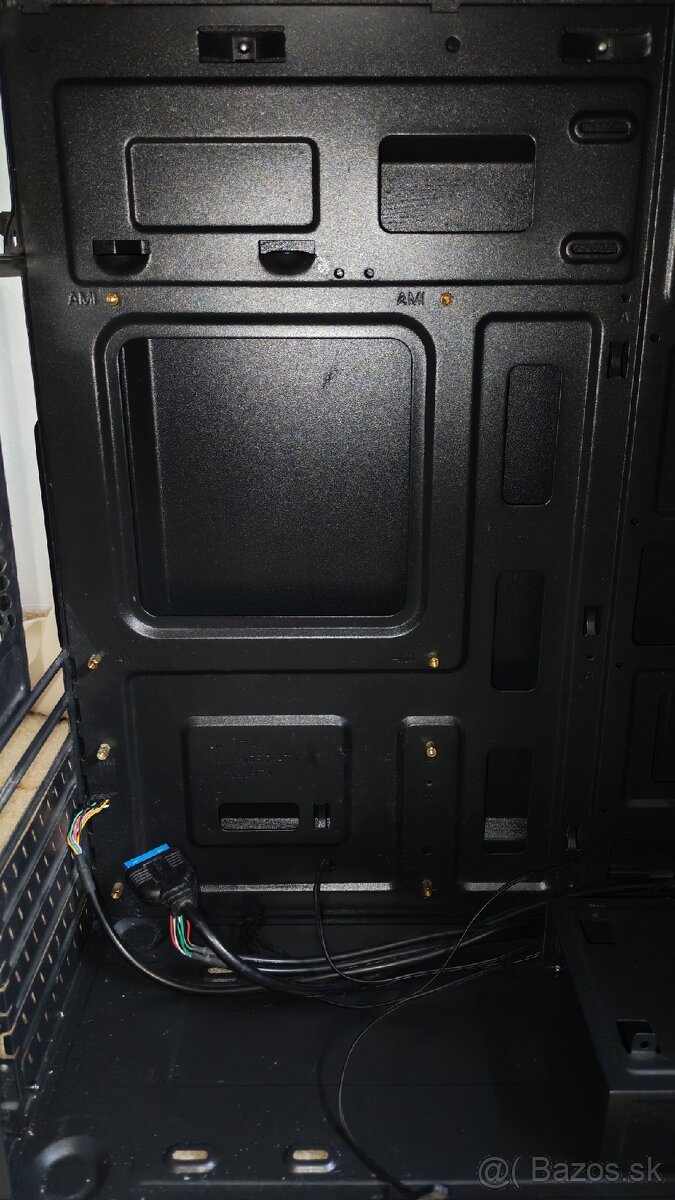 Predám mATX PC skriňu - 7