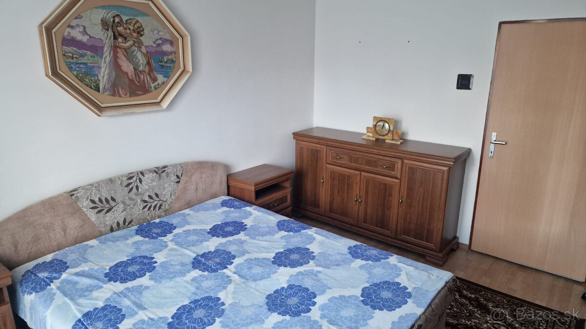 Ponúkame na predaj 2-izbový byt v centre mesta Novej Dubnici - 7