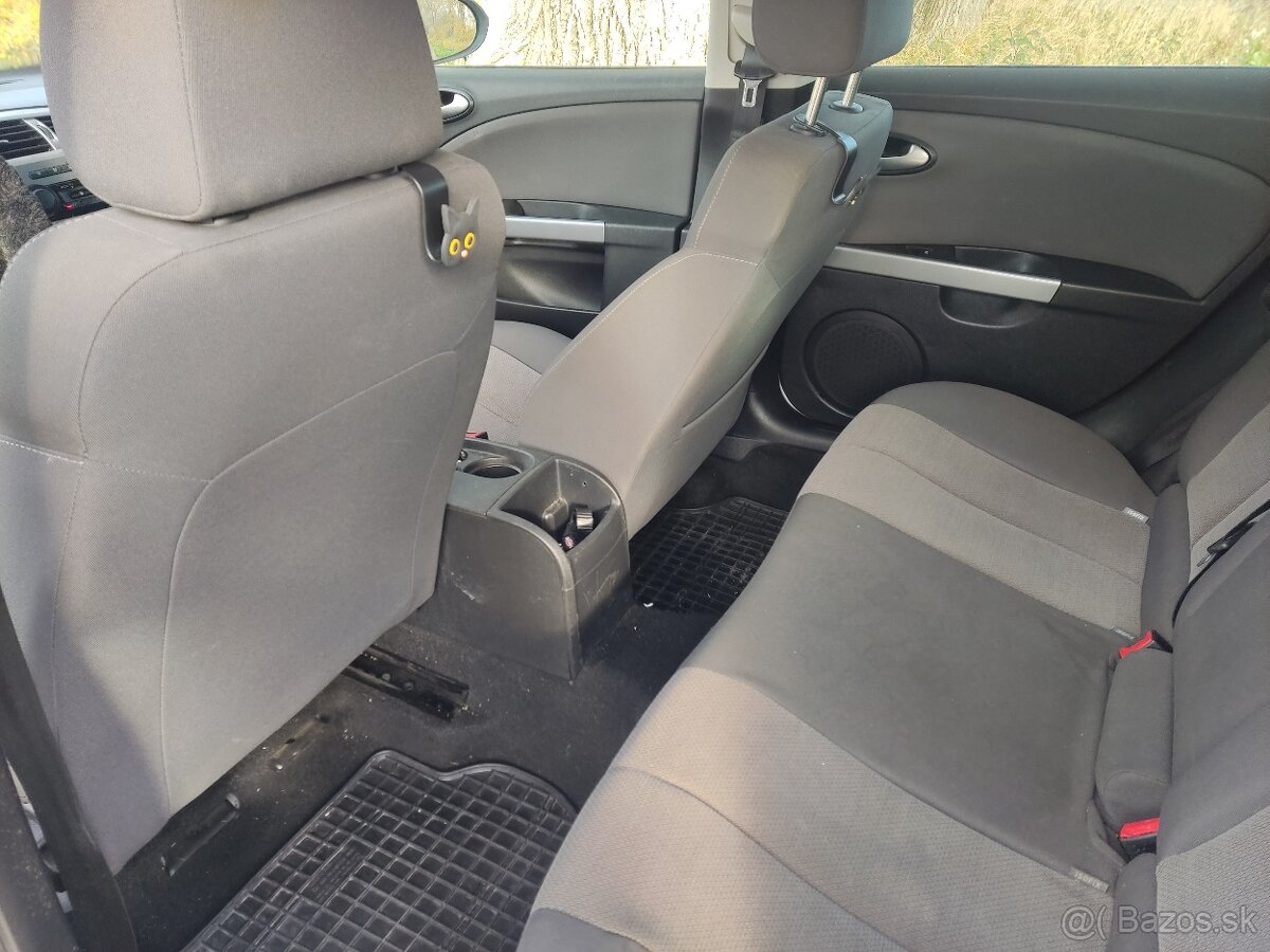 Seat Leon 1.6 TDI rv:2011 - 7