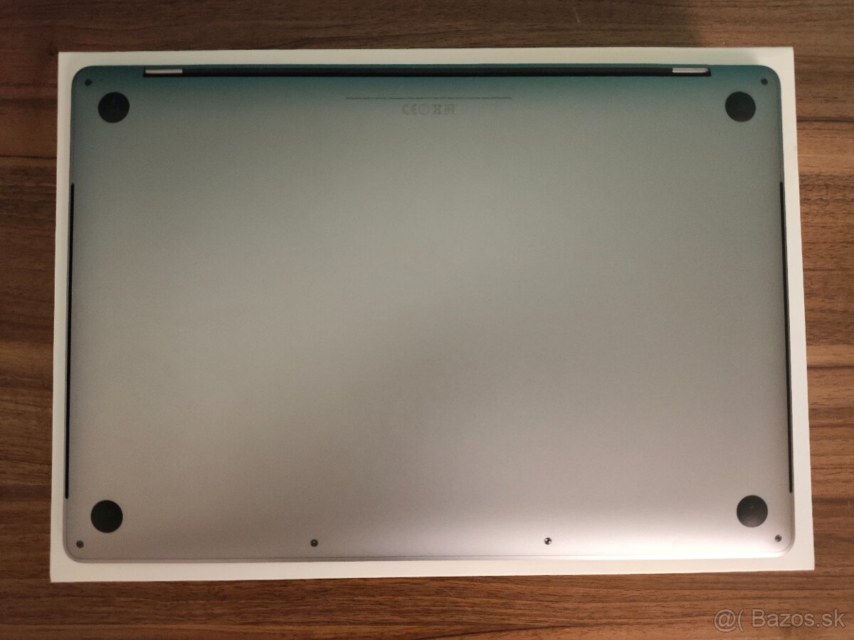 Apple MacBook Pro 15 2016 – i7 / 16GB / 512GB - 7