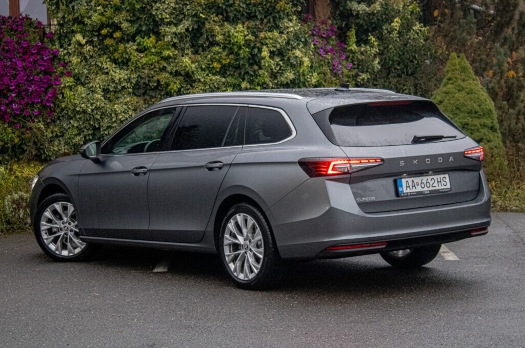 Škoda Superb Combi 110 kW, Selection 2.0 TDI - 1.majiteľ - 7