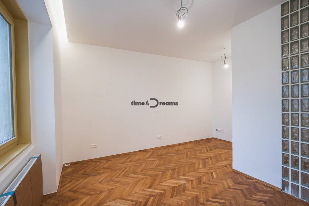 NA PREDAJ posledný štýlový byt v centre Nitry - 7