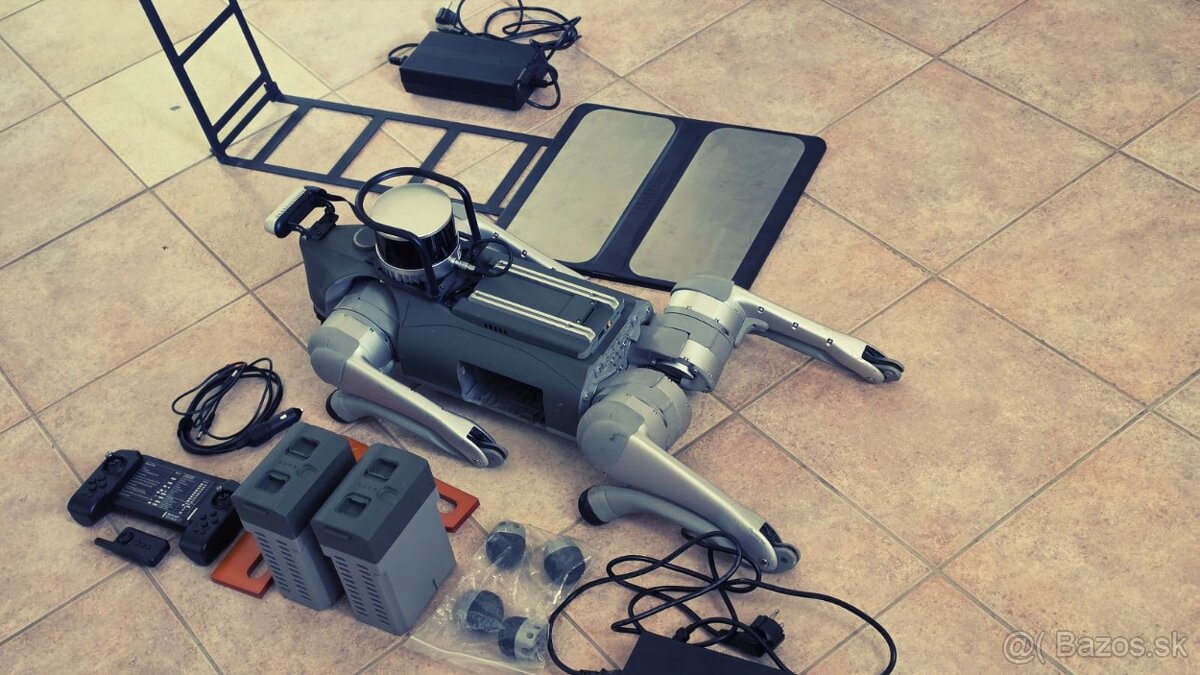 Robotický pes Unitree Go2 EDU U4 - s plnou výbavou - 7
