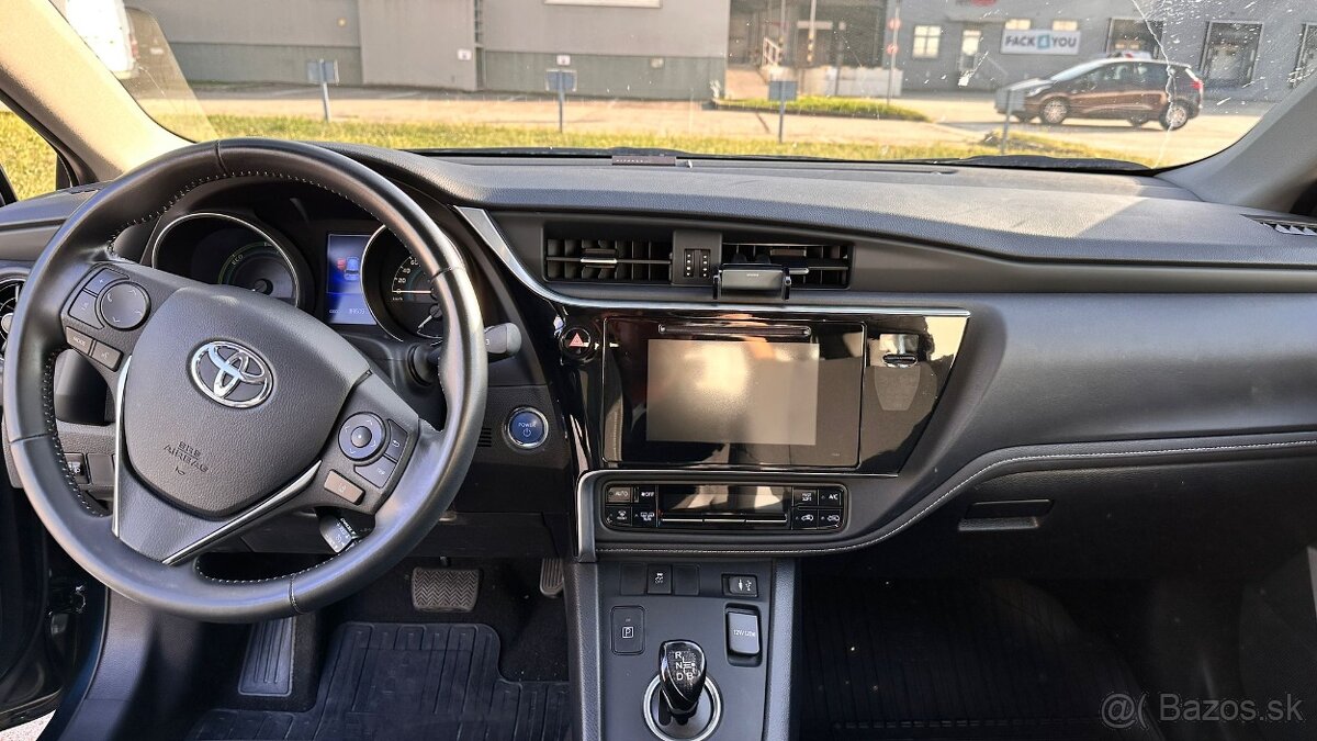 TOYOTA AURIS 1,8 VVT-I HEBRIT - 7