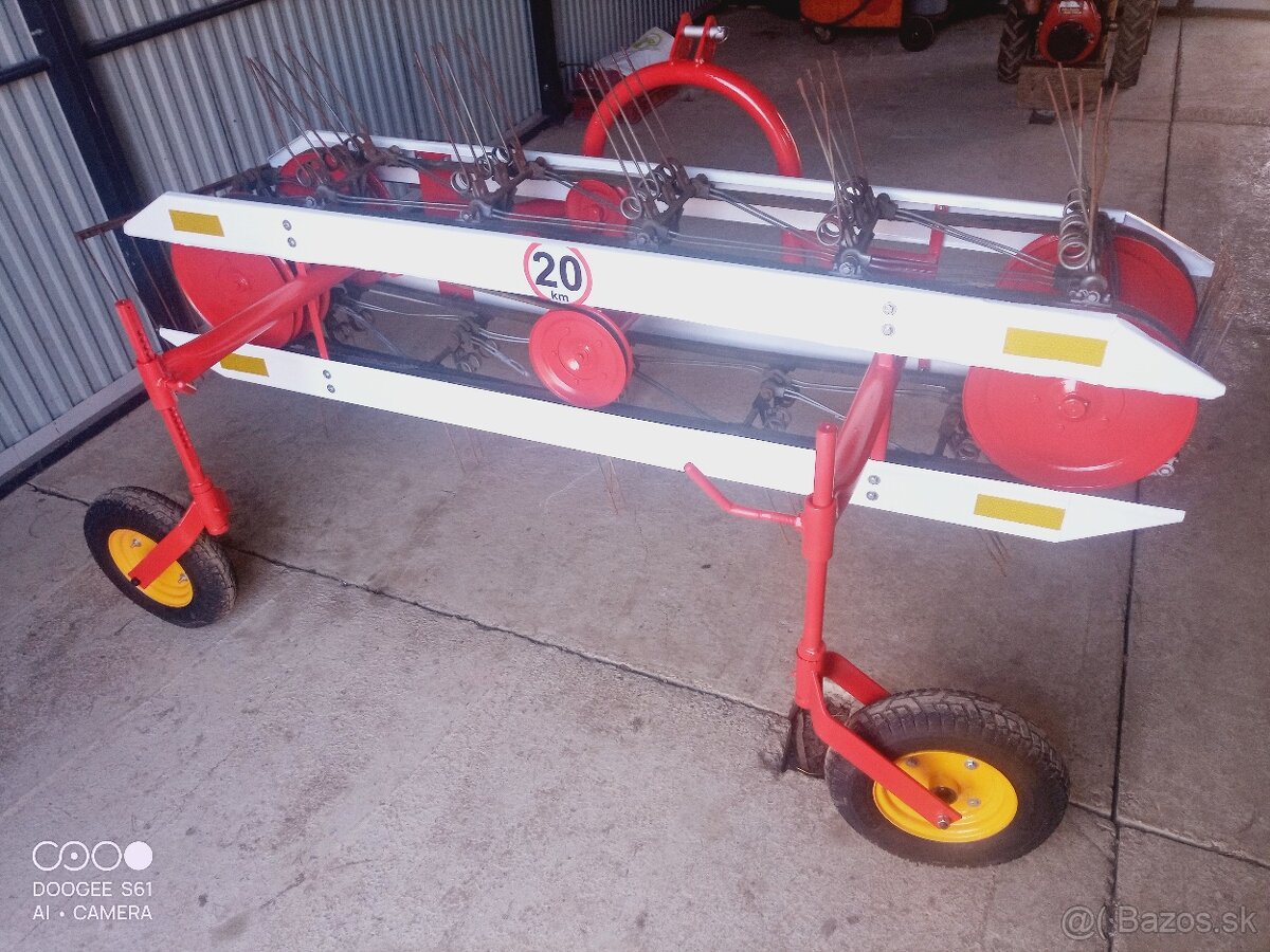 Pásová hrabačka sena obracačka - 7