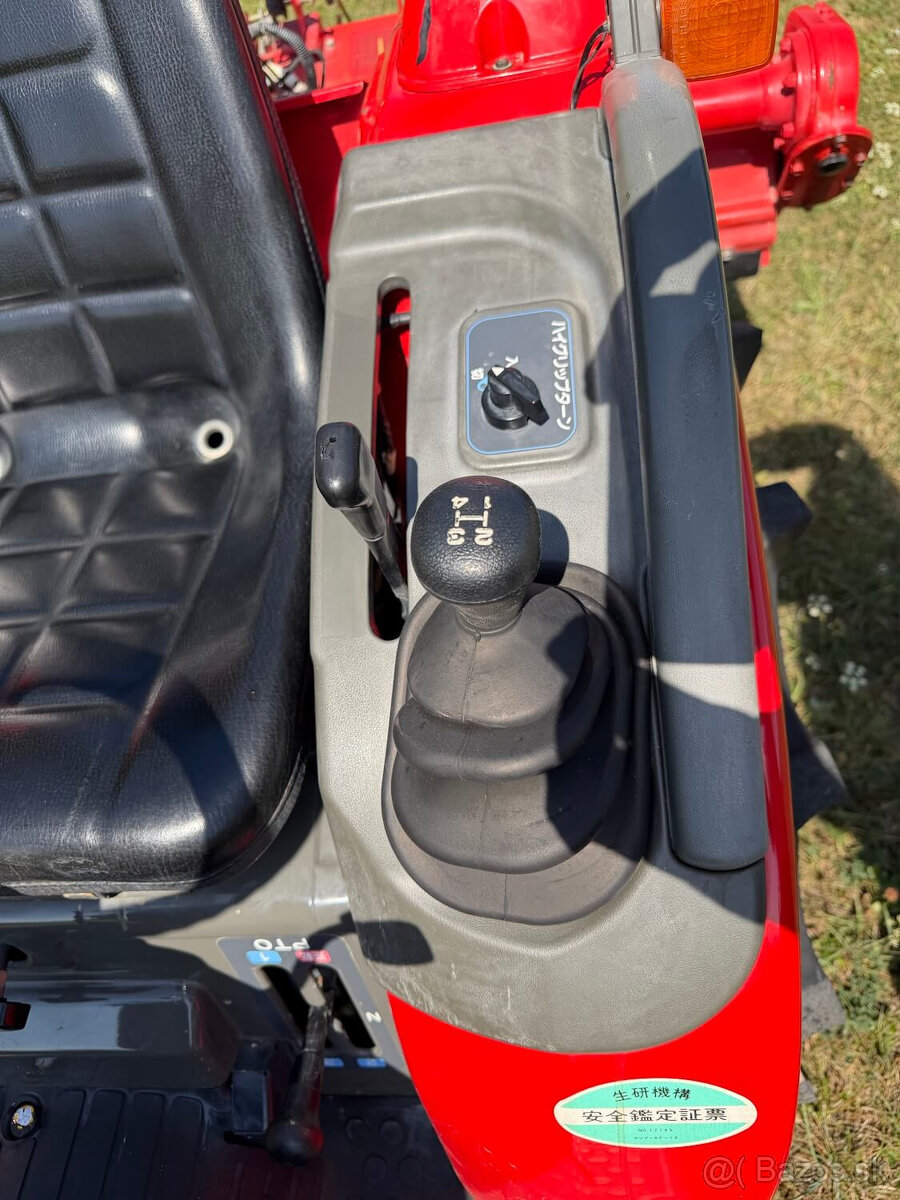 Japonský malotraktor Yanmar AF 18 - 7