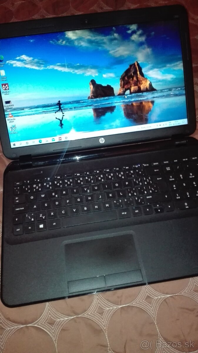 HP 250, Intel i3. 15,6". 8 GB. 500 GB. - 7