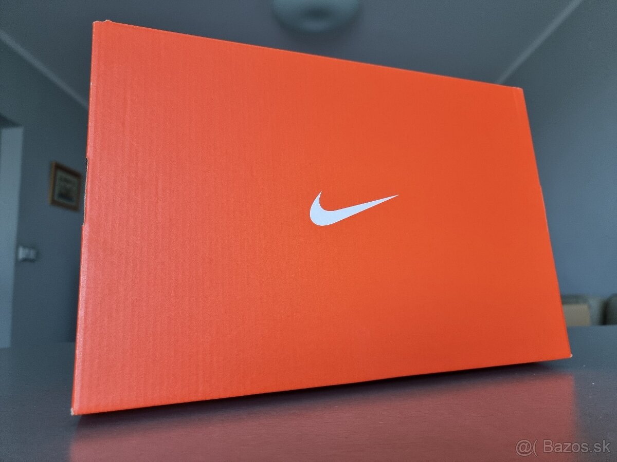 Nike ZOOMX Invincible Run - 7